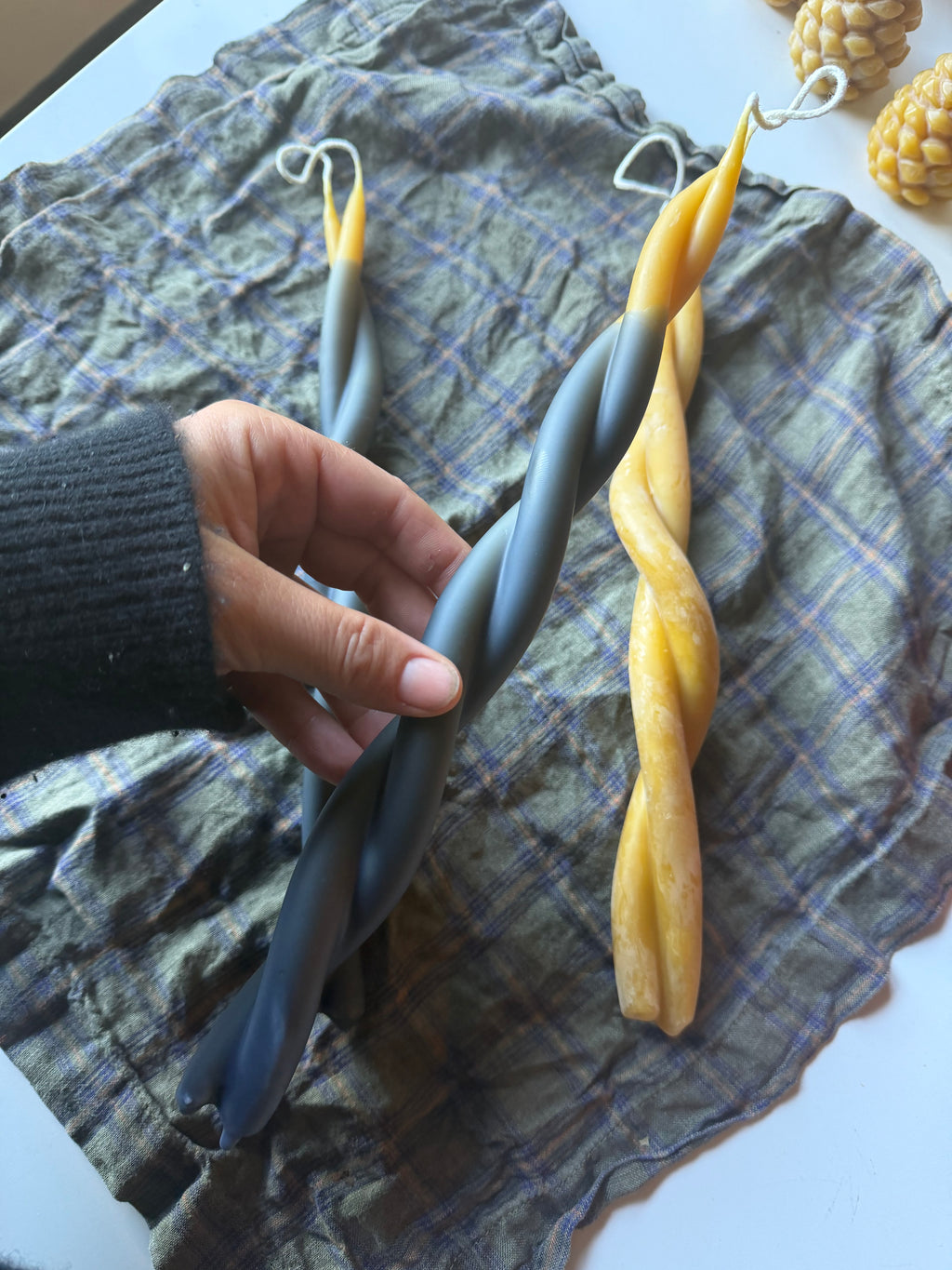 Beeswax Twin-flame indigo candle