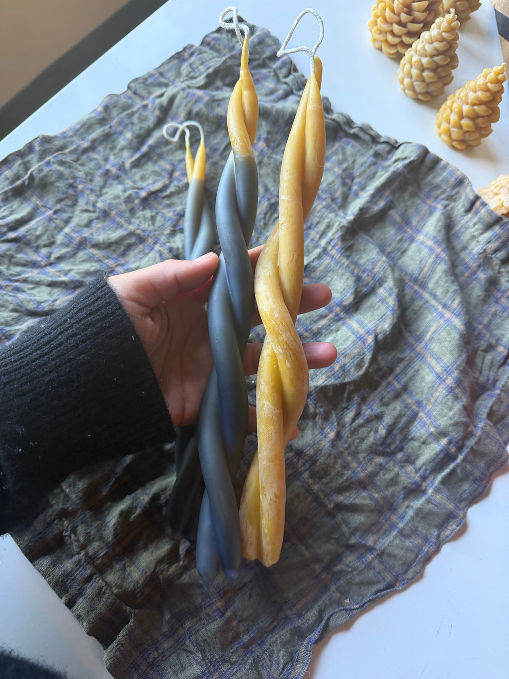 Beeswax Twin-flame indigo candle